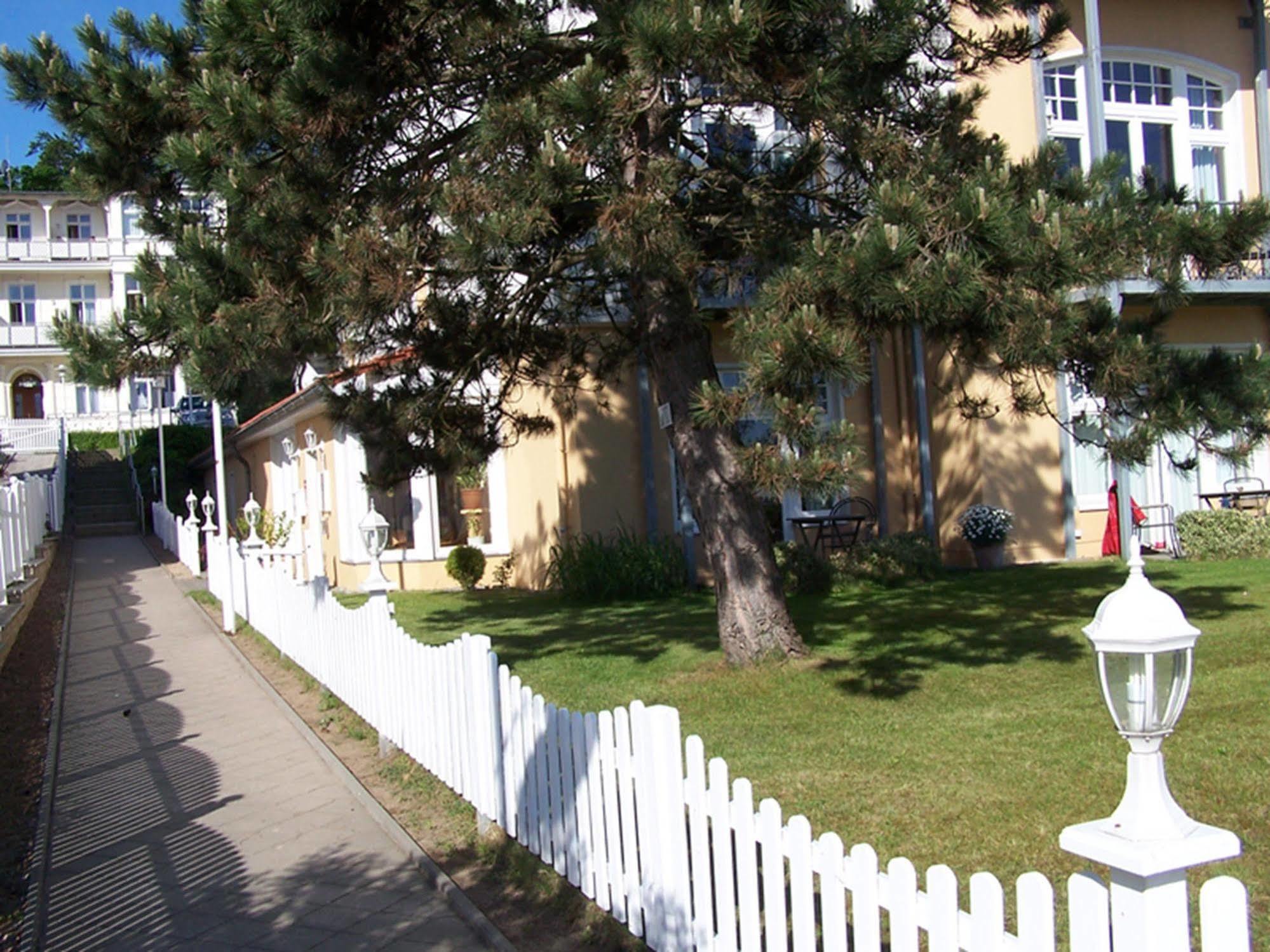 Strandhotel Moewe Heringsdorf  Exterior foto